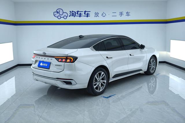 Ford Mondeo 2022 Eco Boost 245 Luxury — фото 3