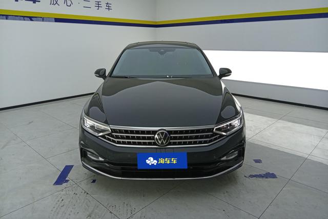 Volkswagen Magotan 2023 Черный из Китая, фото 6
