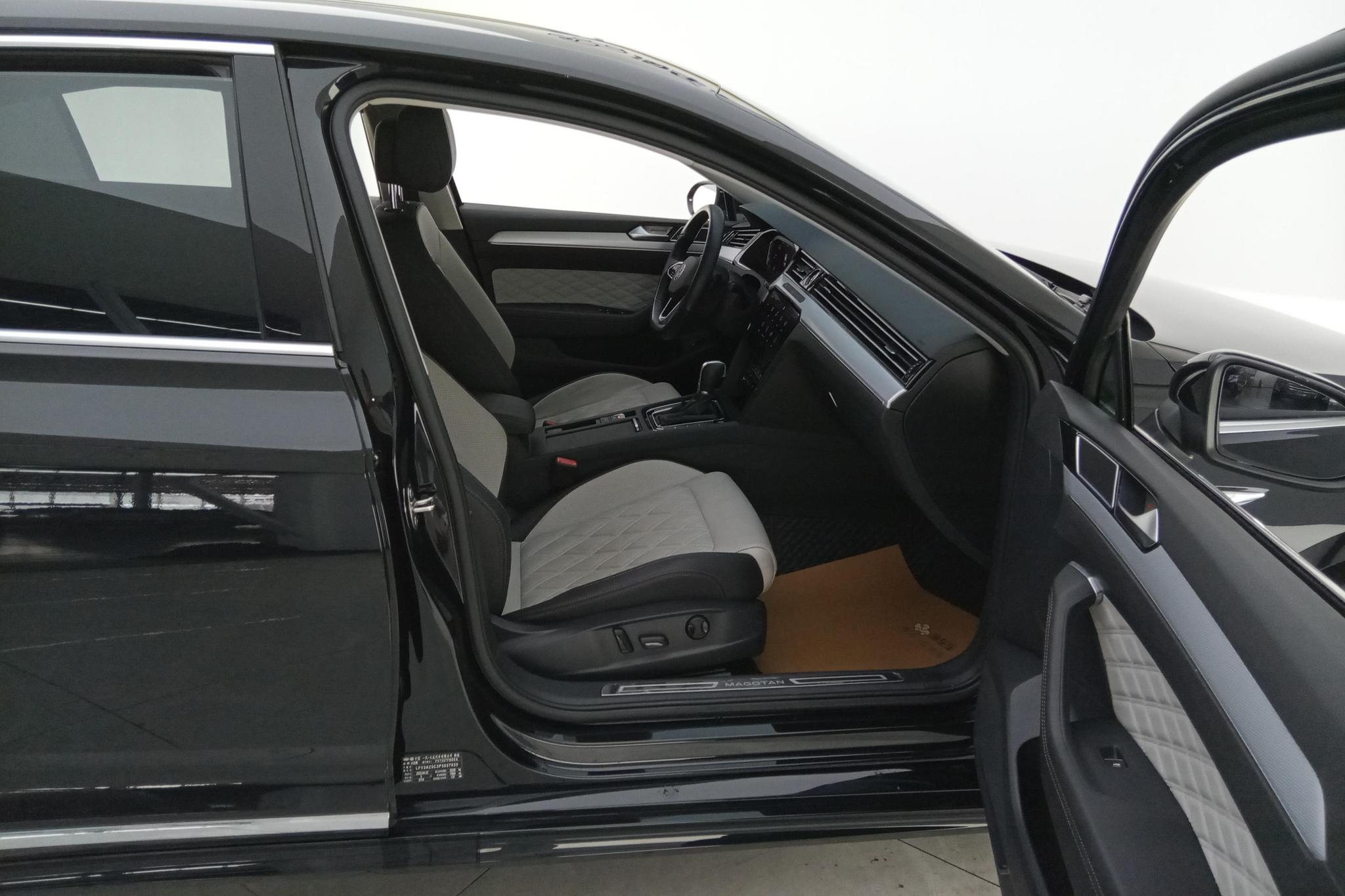 Volkswagen Magotan 2023 200 330TSI DSG Luxury