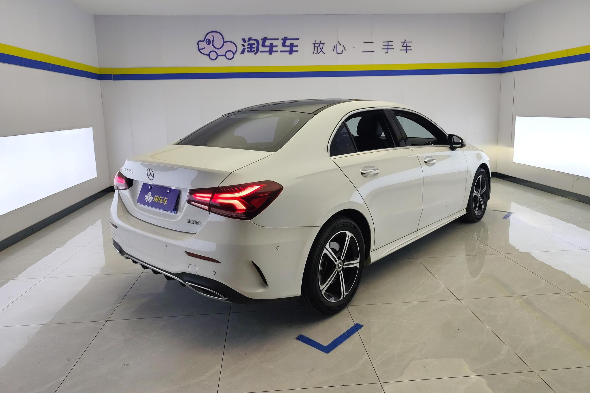 Mercedes-Benz A-Class A 2022 A 200 L Sport Fashion