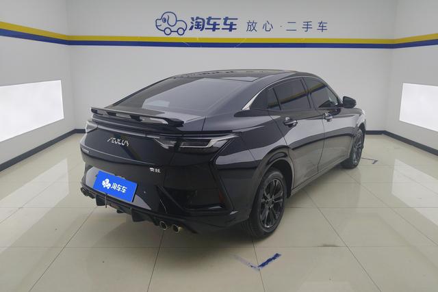 Dongfeng Yixuan 2023 1.5 L AT — фото 3