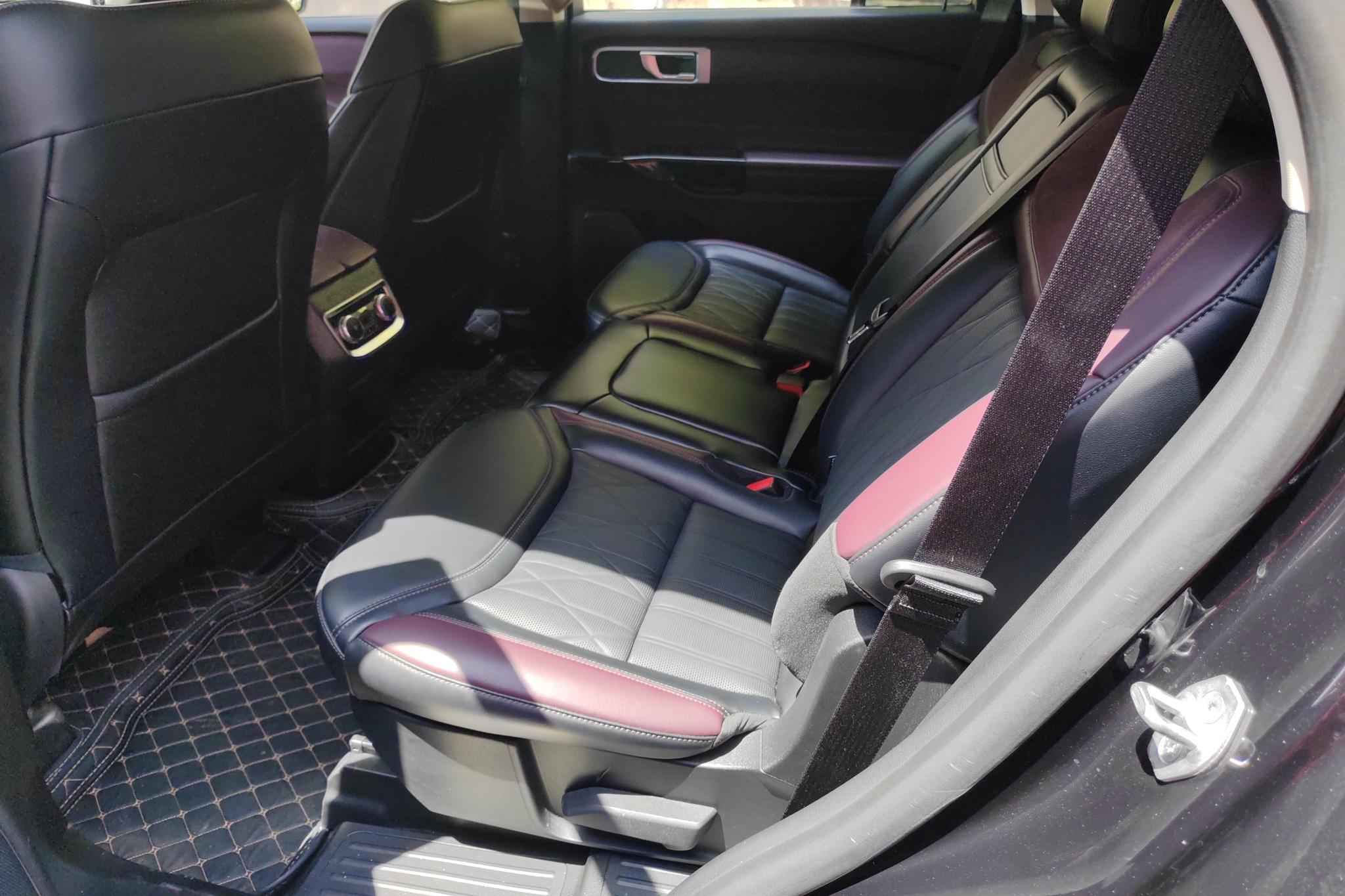Ford Explorer id 4439541 из Китая 14