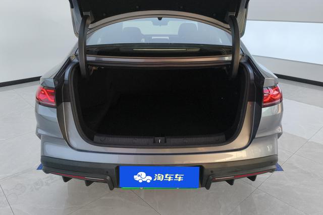 BYD Qin L — фото 17