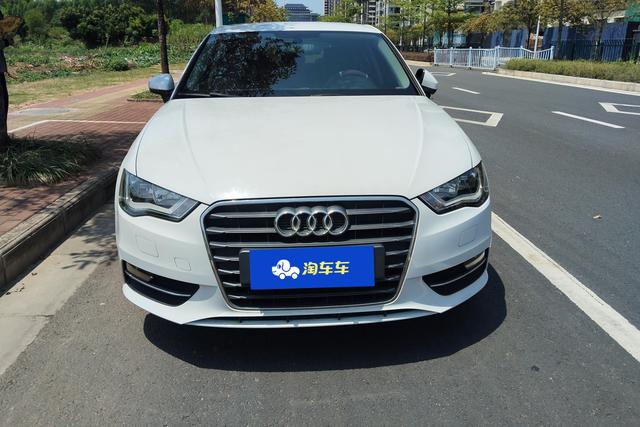 Audi A3 2016 Sportback 35 TFSI — фото 2