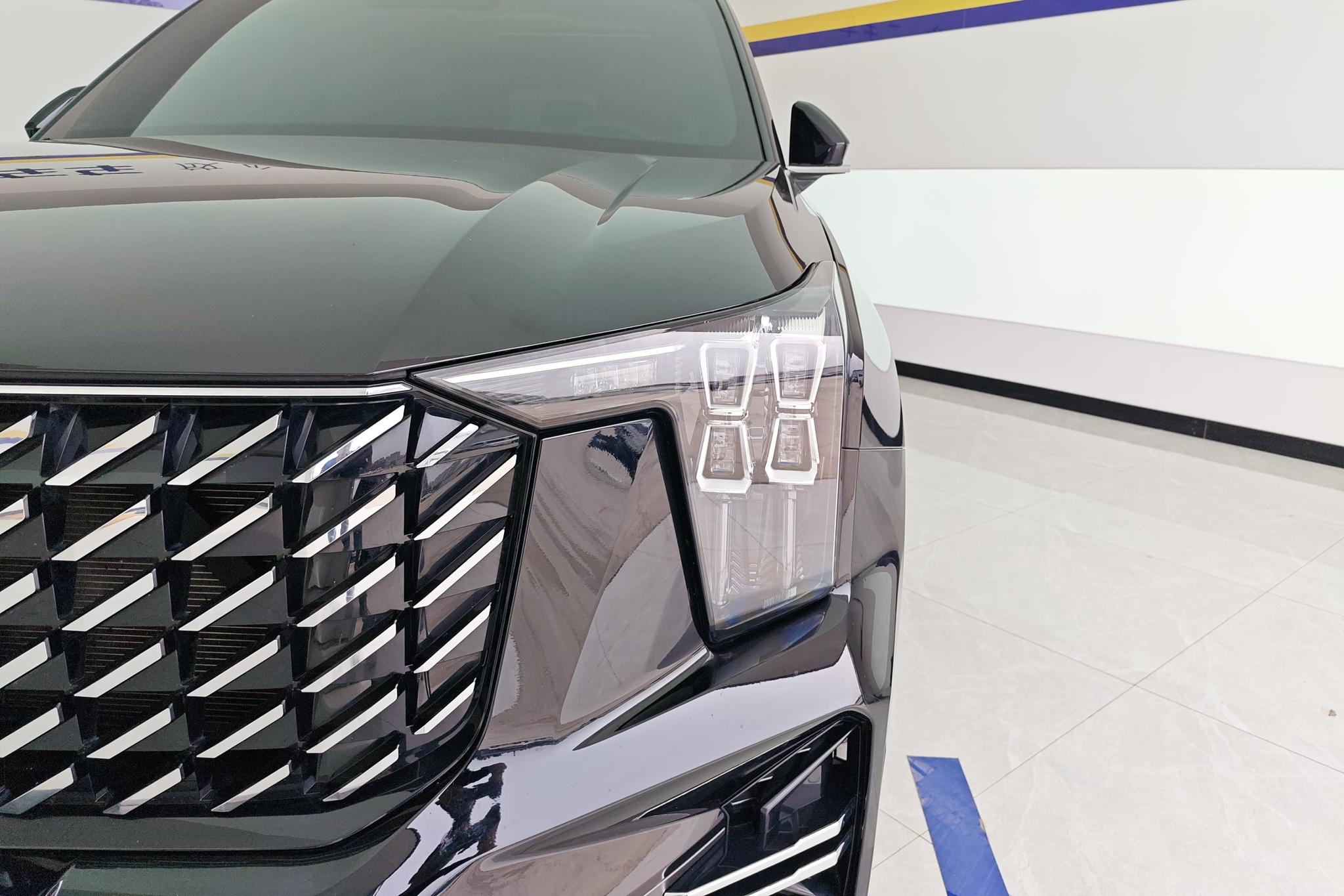 GAC GS8 2025 2.0TGDI 5 мест Luxury