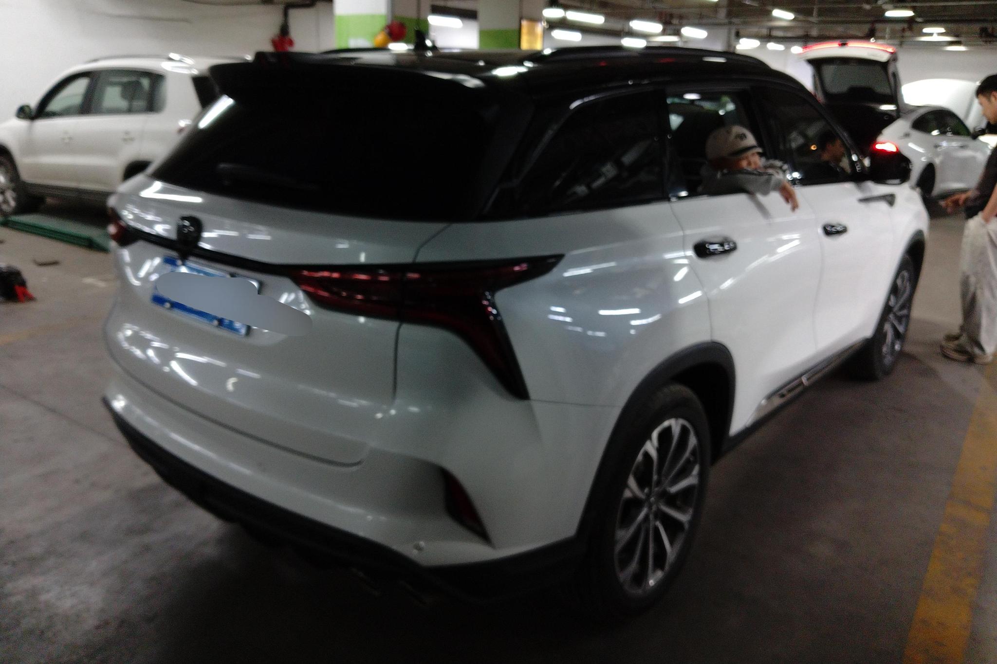 Chang'an CS75 PLUS 2020 Белый из Китая