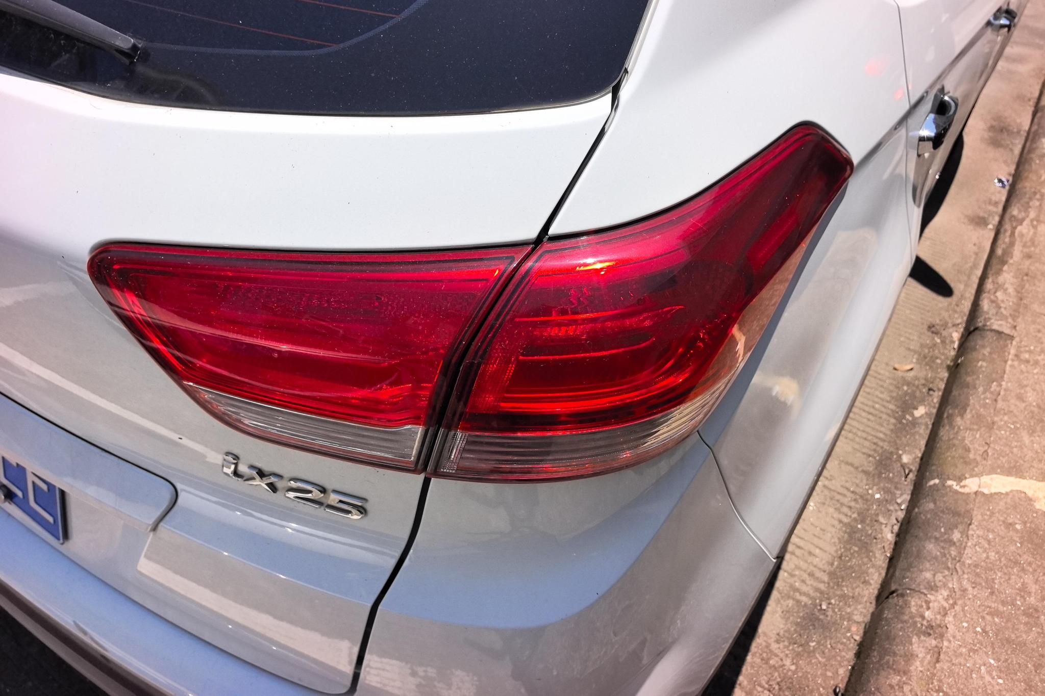 Hyundai ix25 2017 1.6L AT