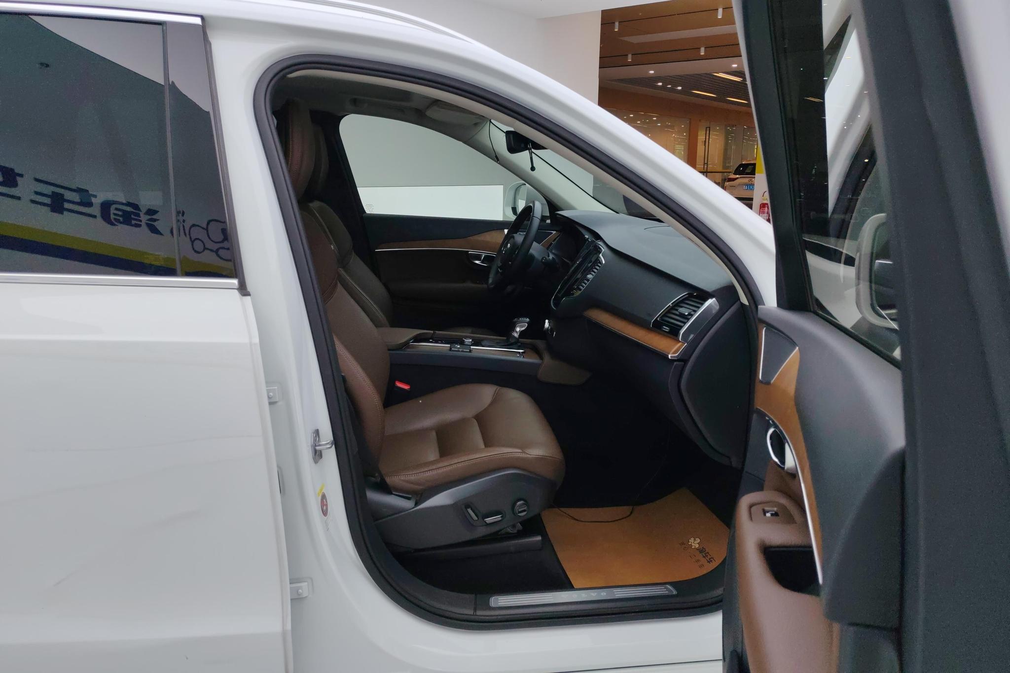 Volvo XC90 2019 T6 7 мест Ⅴ