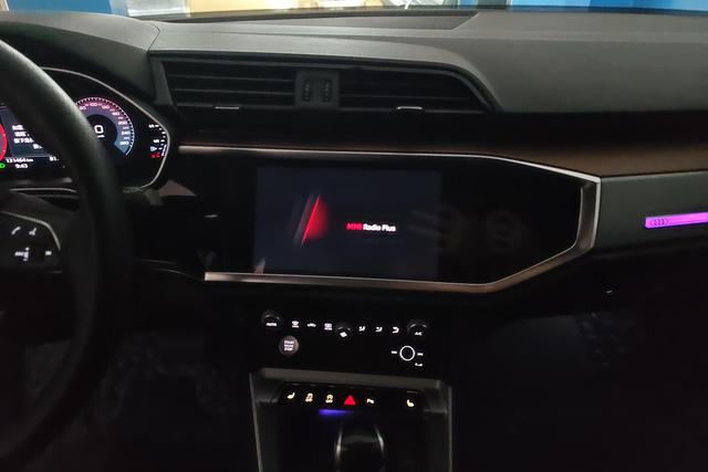 Audi Q3 2019 40 TFSI — фото 13