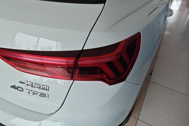Audi Q3 2019 40 TFSI — фото 6