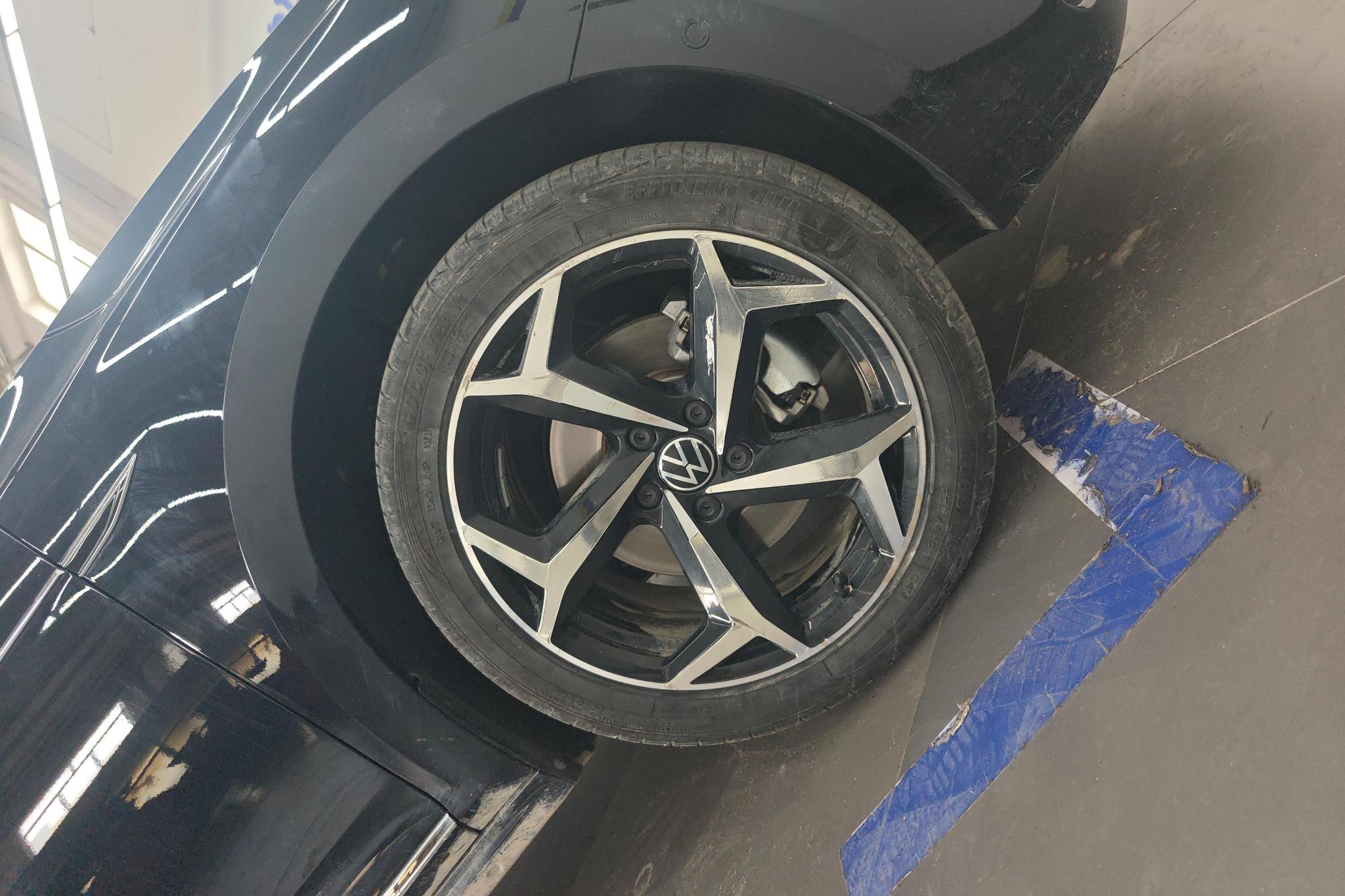 Volkswagen Passat 2023 330TSI Luxury