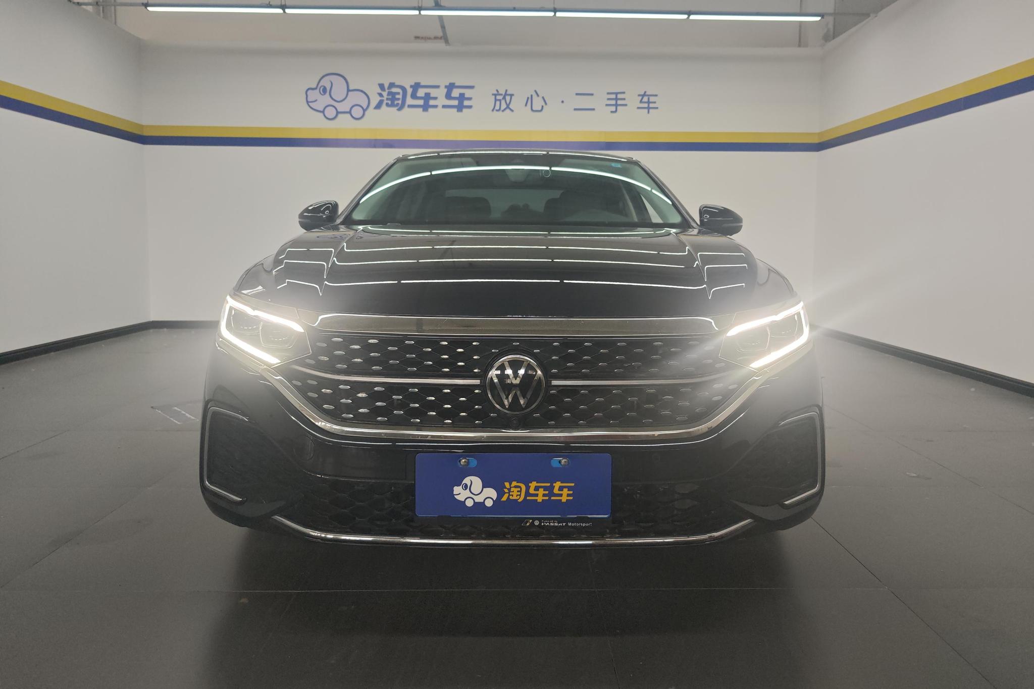 Volkswagen Passat 2023 330TSI Luxury