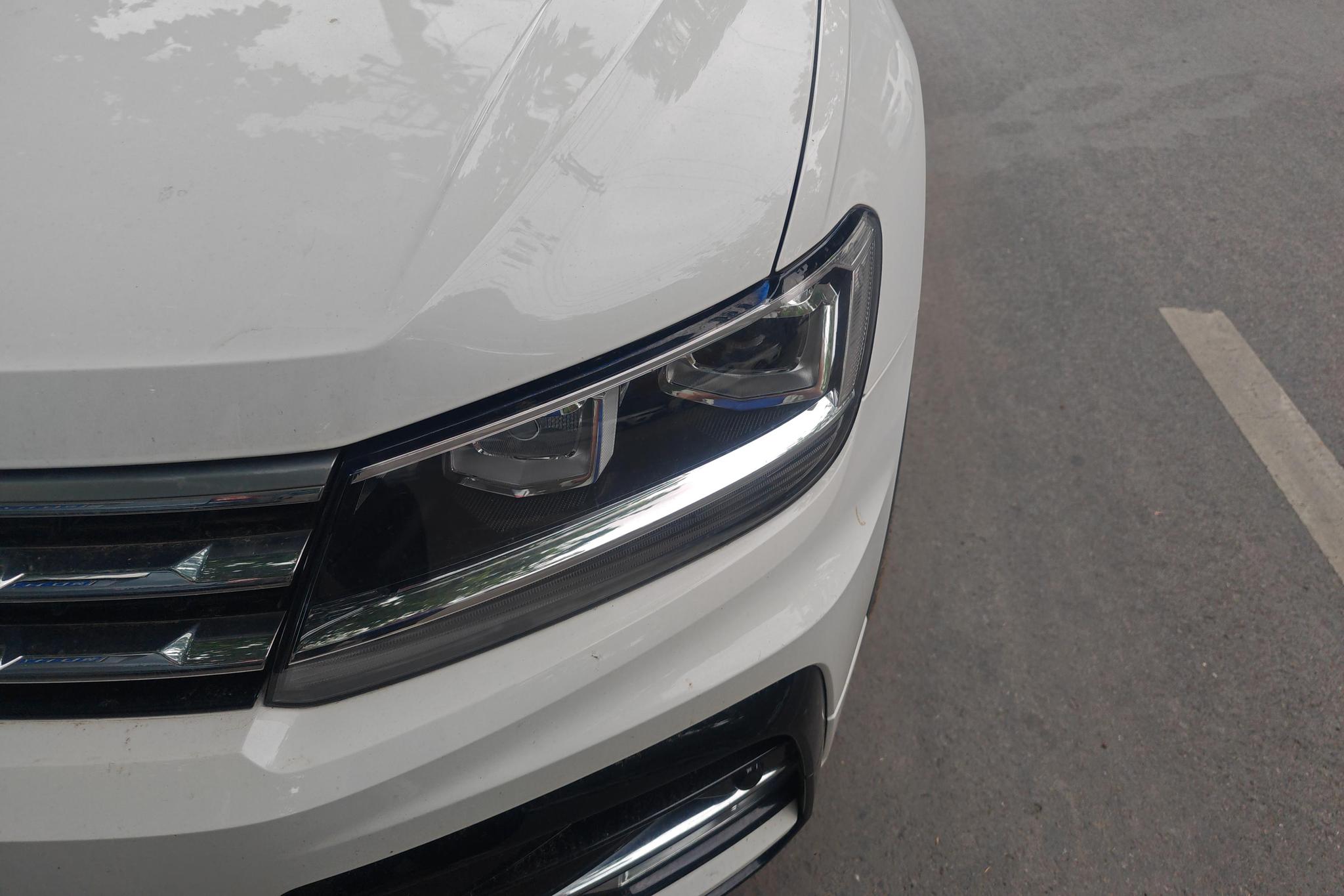 Volkswagen Tiguan L L 2021 330TSI AT R-Line