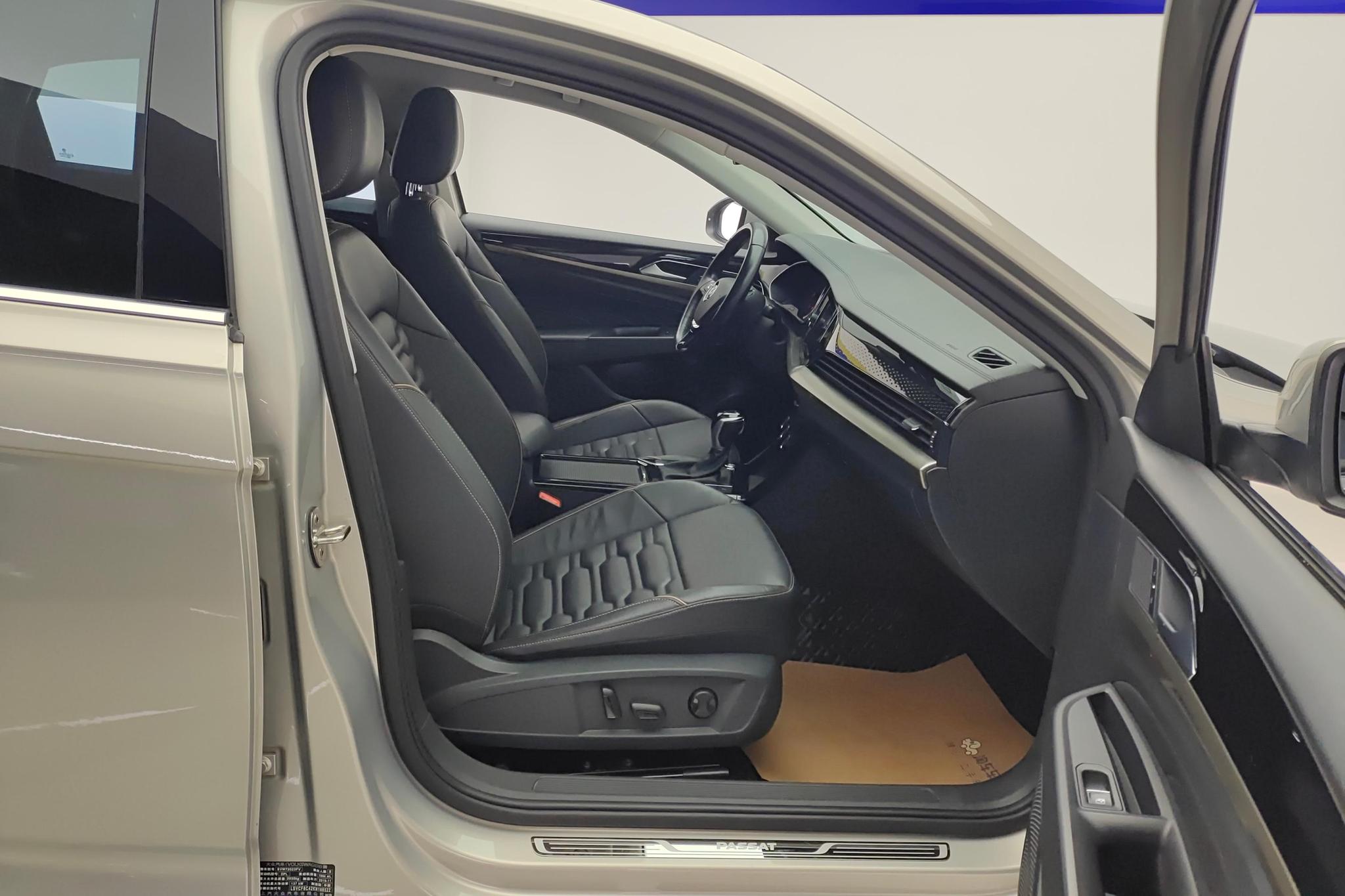 Volkswagen Passat 2020 330TSI Elite VI