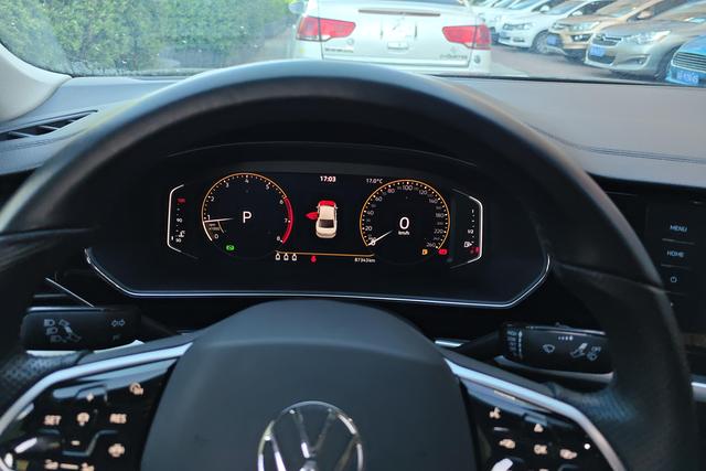 Volkswagen Passat 2023 330 TSI — фото 15