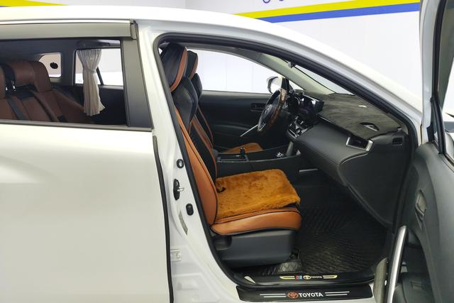 Toyota Corolla Cross 2023 2.0 L CVT — фото 16