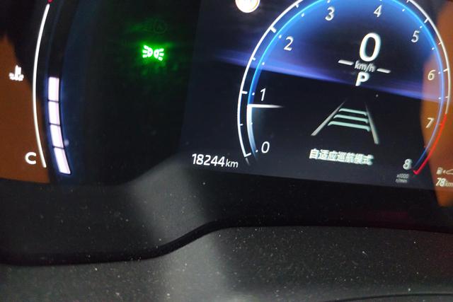 Toyota Corolla Cross 2023 2.0 L CVT — фото 14
