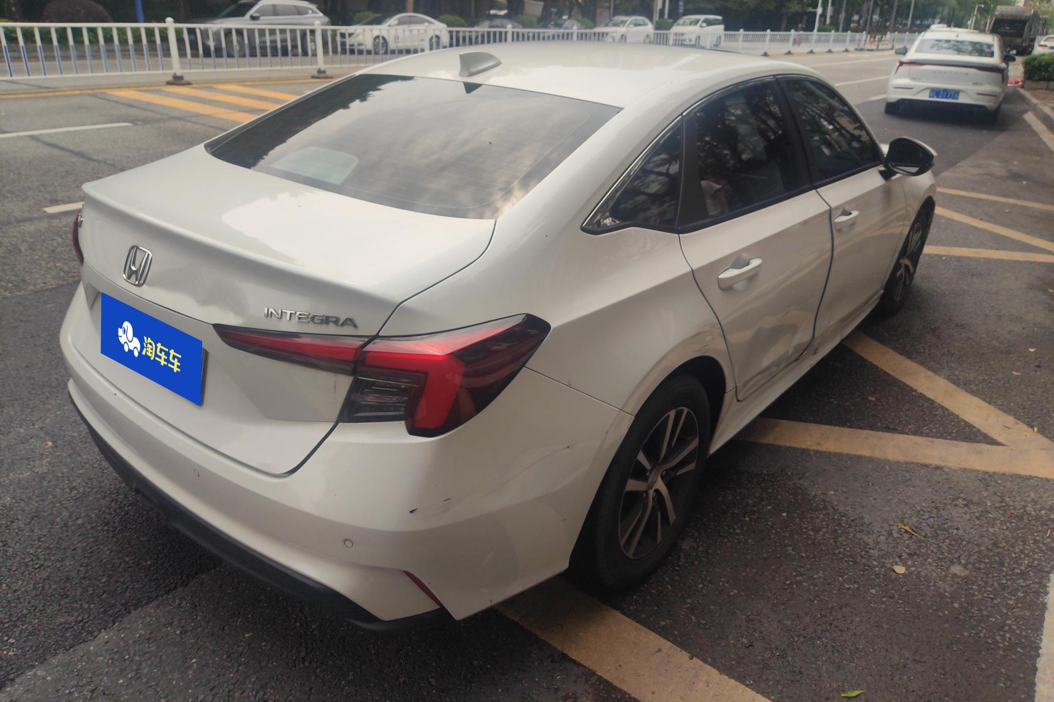 Honda Integra 2023 240TURBO CVT