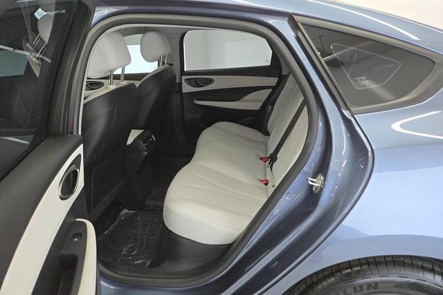 BYD Seal 05 — фото 15
