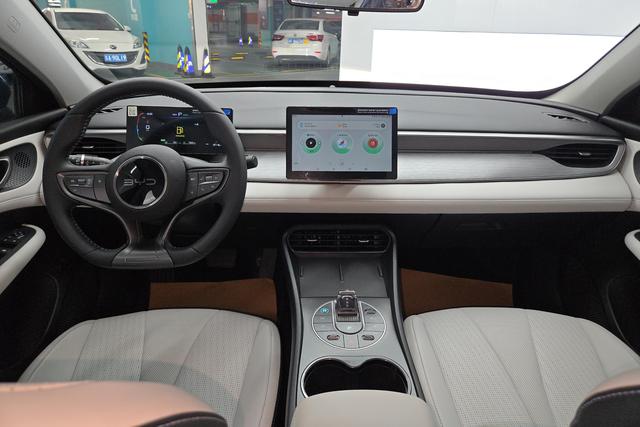 BYD Seal 05 — фото 13