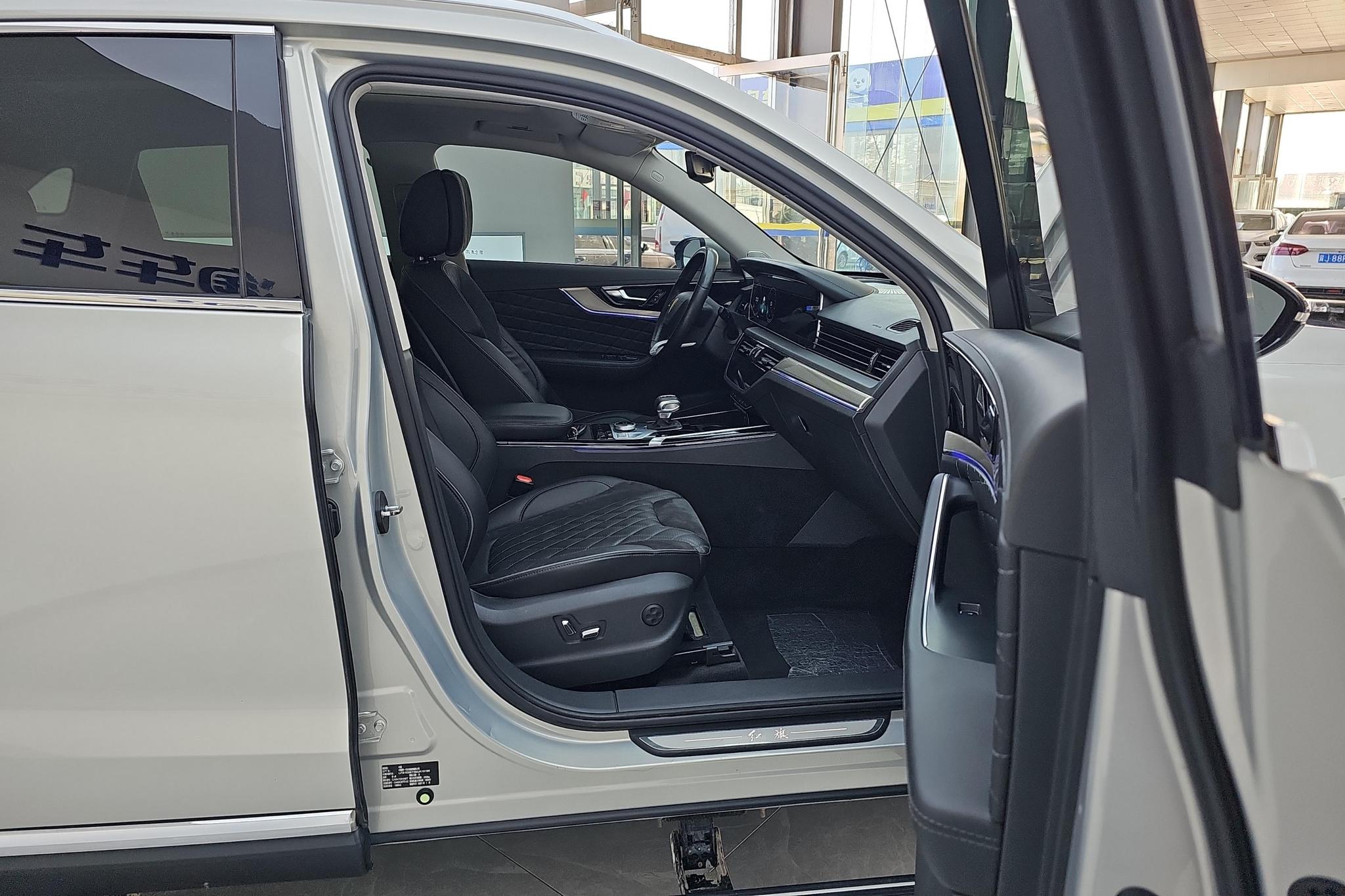 Hongqi HS5 2019 2.0T