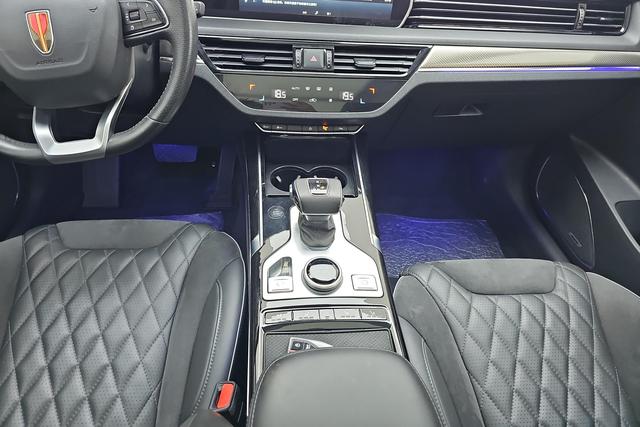 Hongqi HS5 2019 2.0 T 4 WD — фото 12