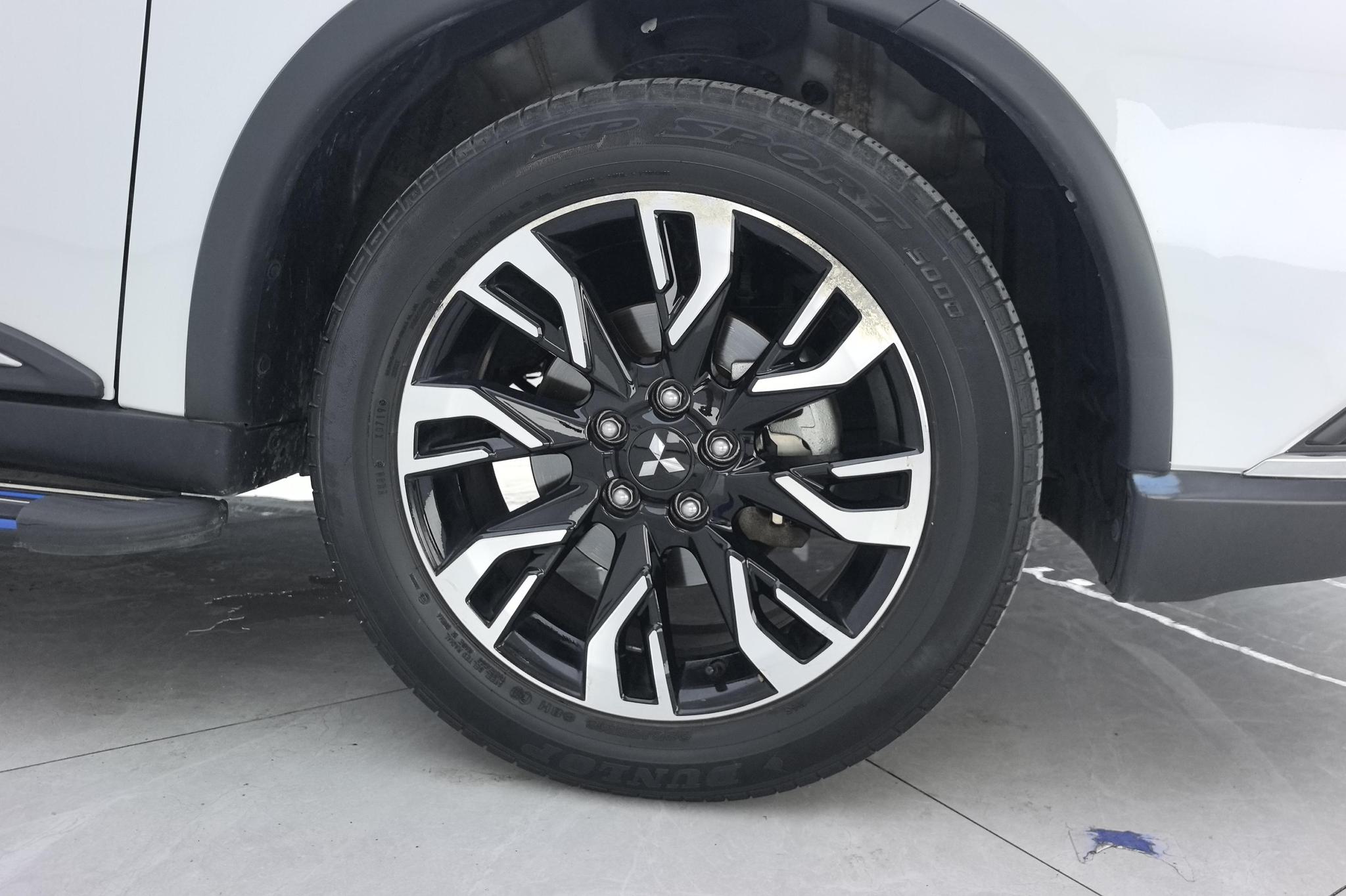 Mitsubishi Outlander 2019 2.0L Enjoy 5 мест V