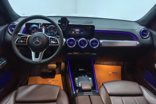 Mercedes-Benz GLB 2022 GLB 200 — фото 12