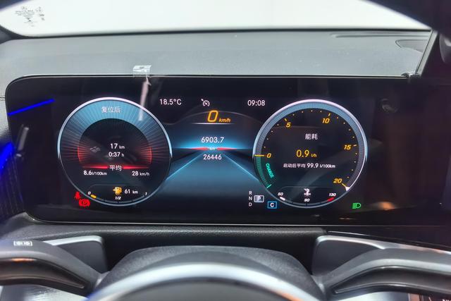 Mercedes-Benz GLB 2022 GLB 200 — фото 13