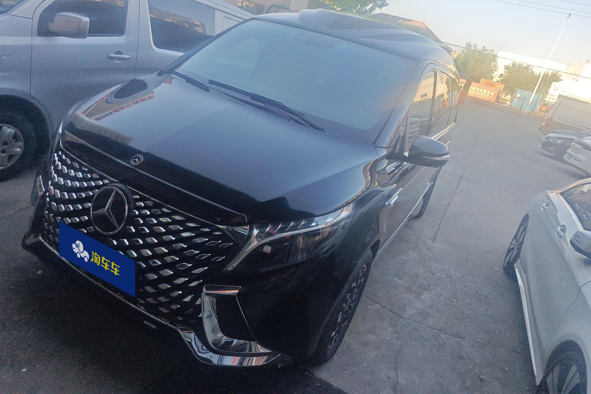 Mercedes-Benz V-Class V 2022 V 260 Luxury