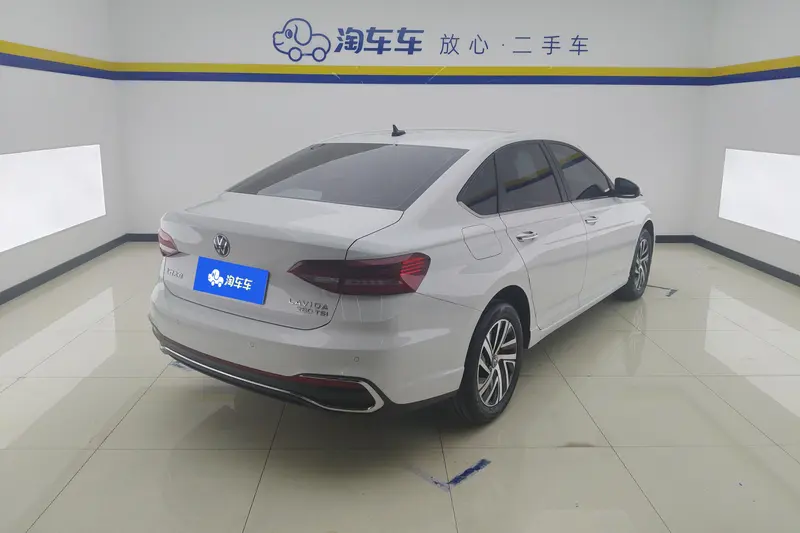 Volkswagen Lavida 280 TSI DSG — фото 3