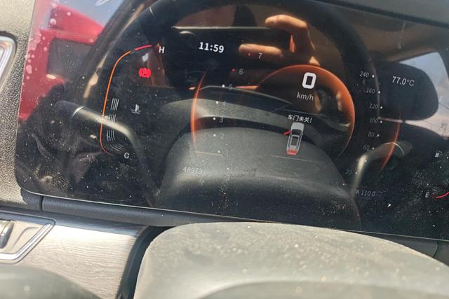 Dongfeng Fengguang 580 2022 1.5 T MTLuxury — фото 13