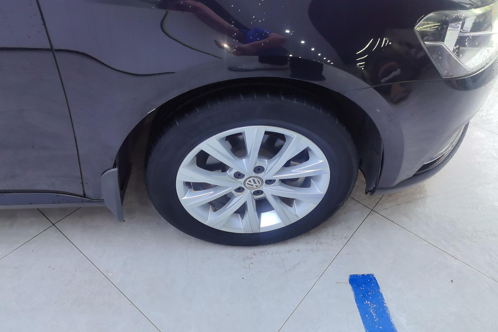 Volkswagen Lavida 2015 1.6L AT Comfort