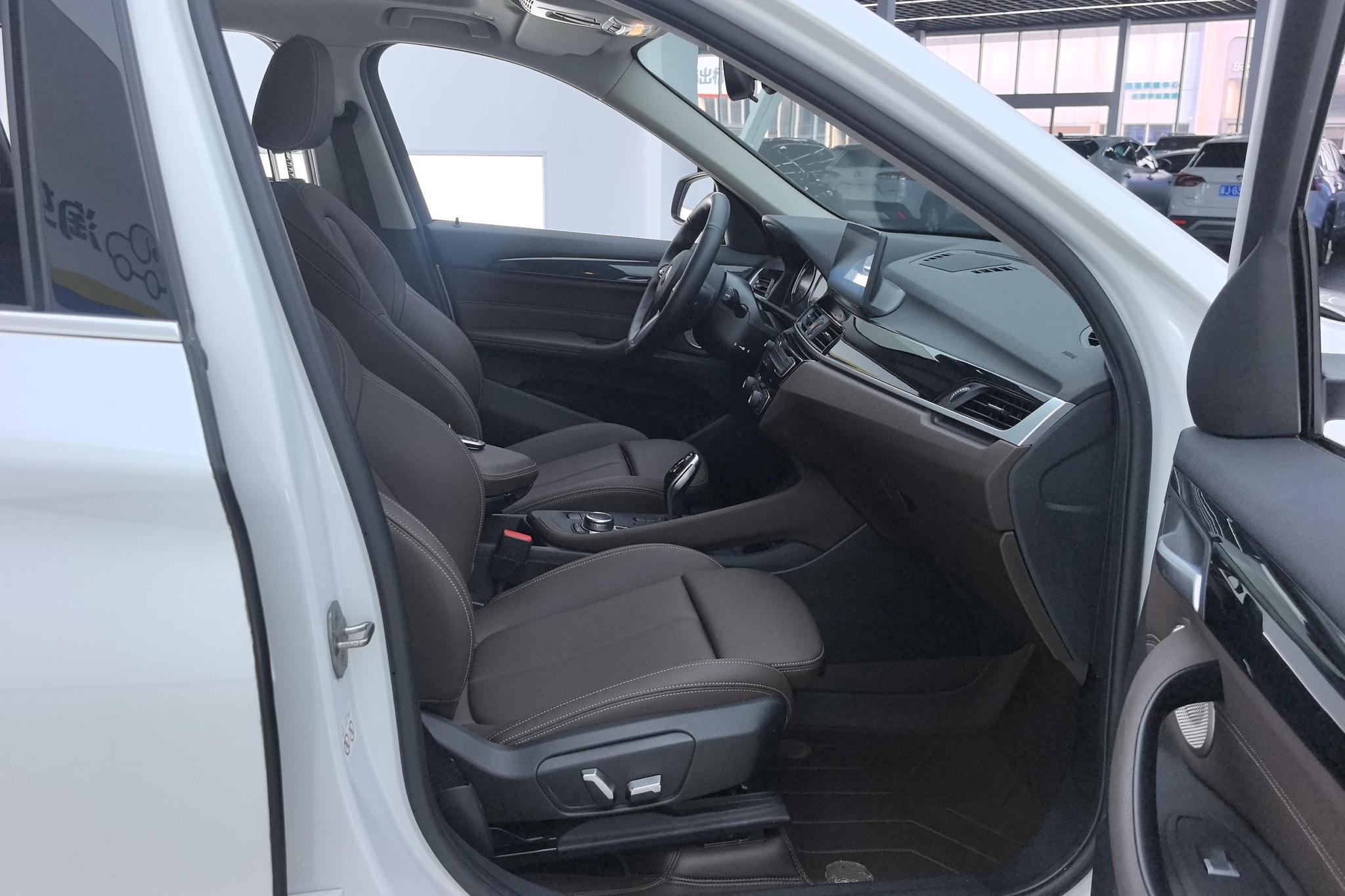 BMW X1 2022 sDrive25Li Lead