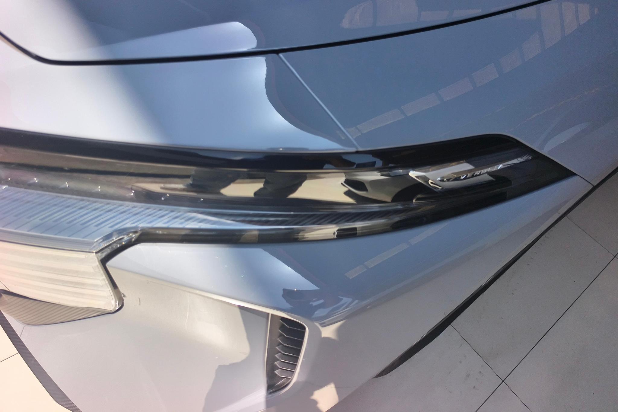 Venucia V 2022 260T
