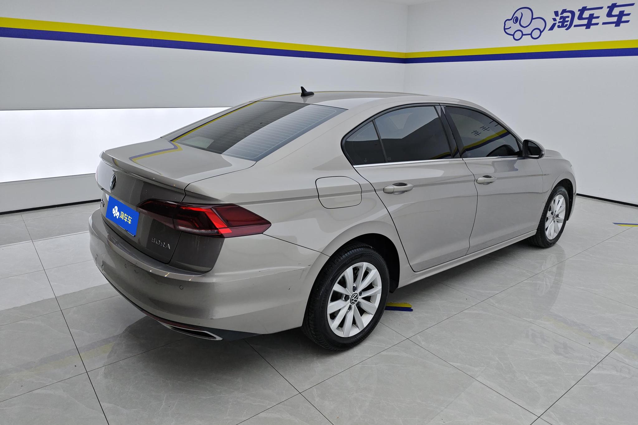 Volkswagen Bora 2021 1.5L AT Comfort Smart Connect