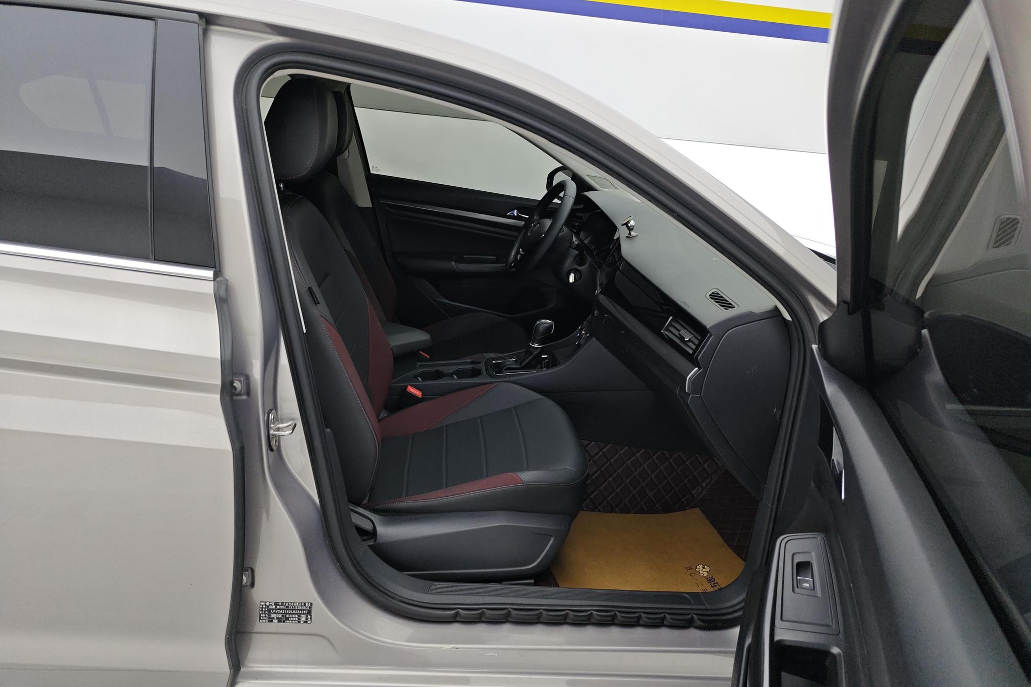 Volkswagen Bora 2021 1.5L AT Comfort Smart Connect
