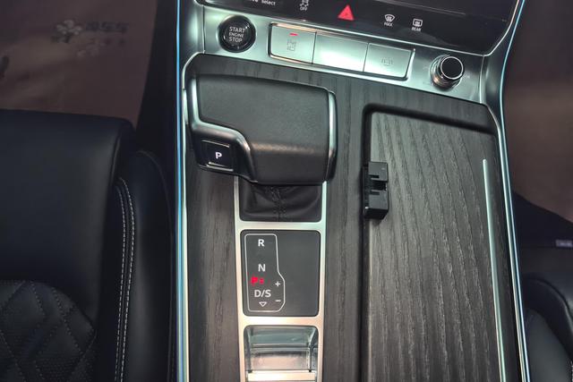 Audi A6L 2025 45 TFSI quattro — фото 14