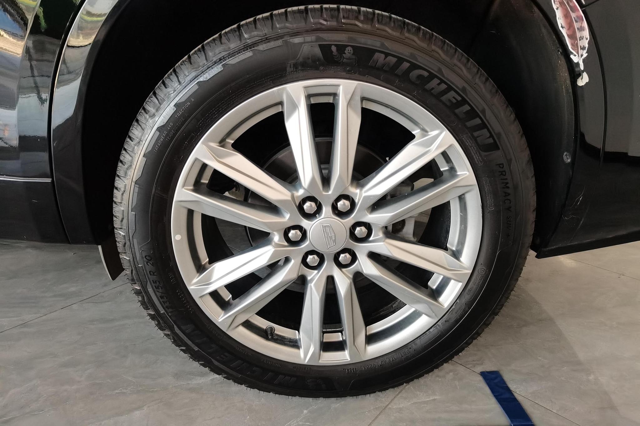 Cadillac XT6 2022 2.0T мест Luxury Standard