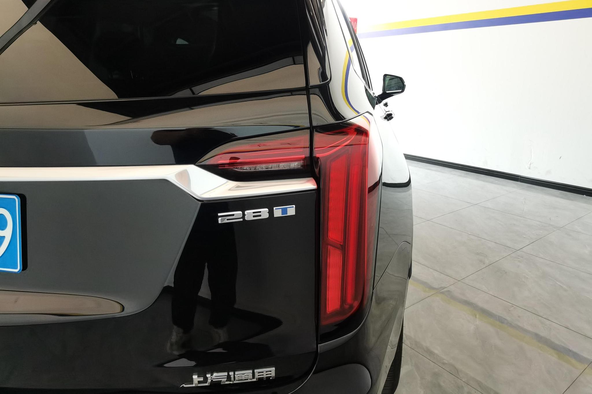 Cadillac XT6 2022 2.0T мест Luxury Standard