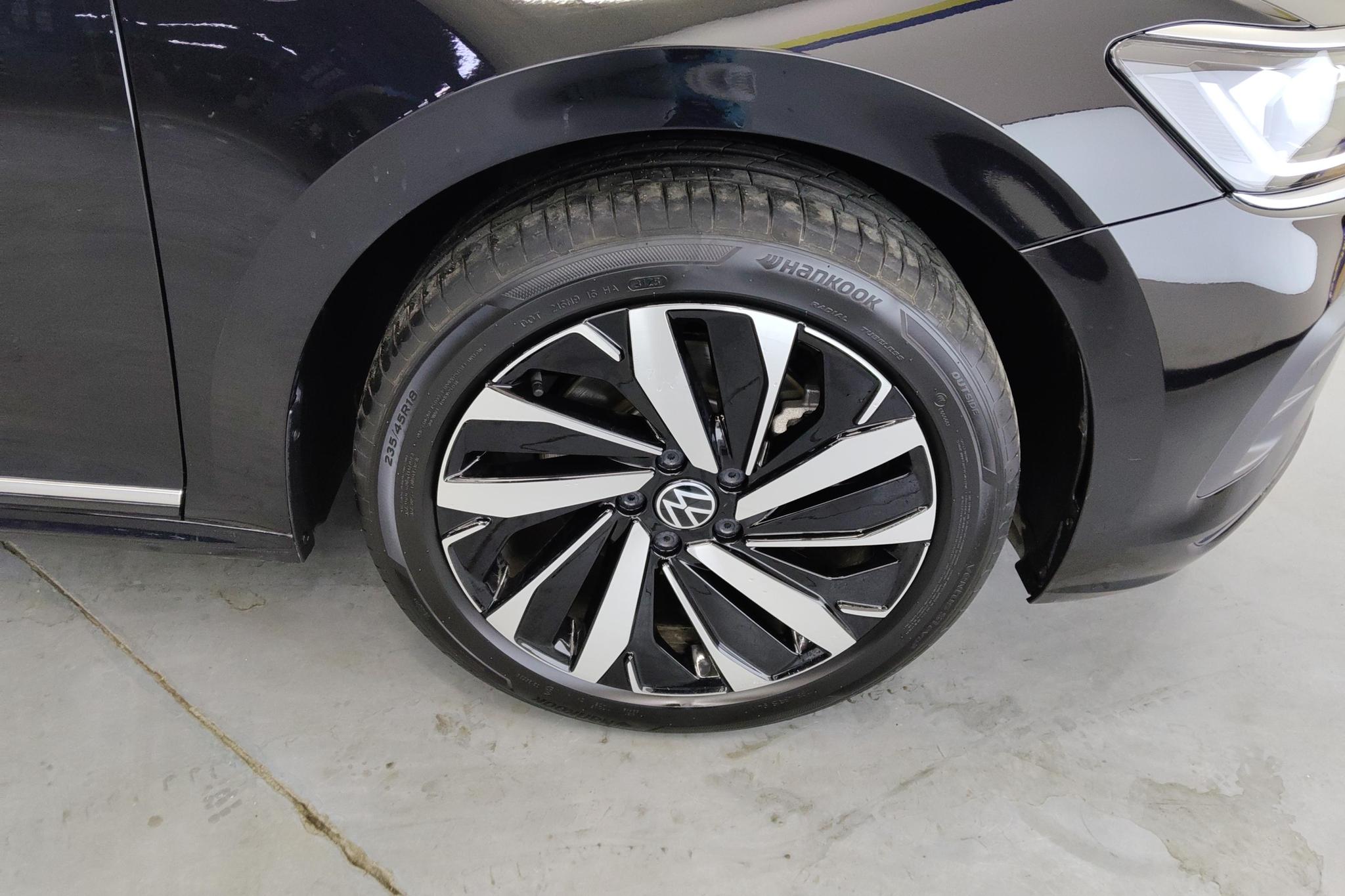 Volkswagen Passat 2025 380TSI