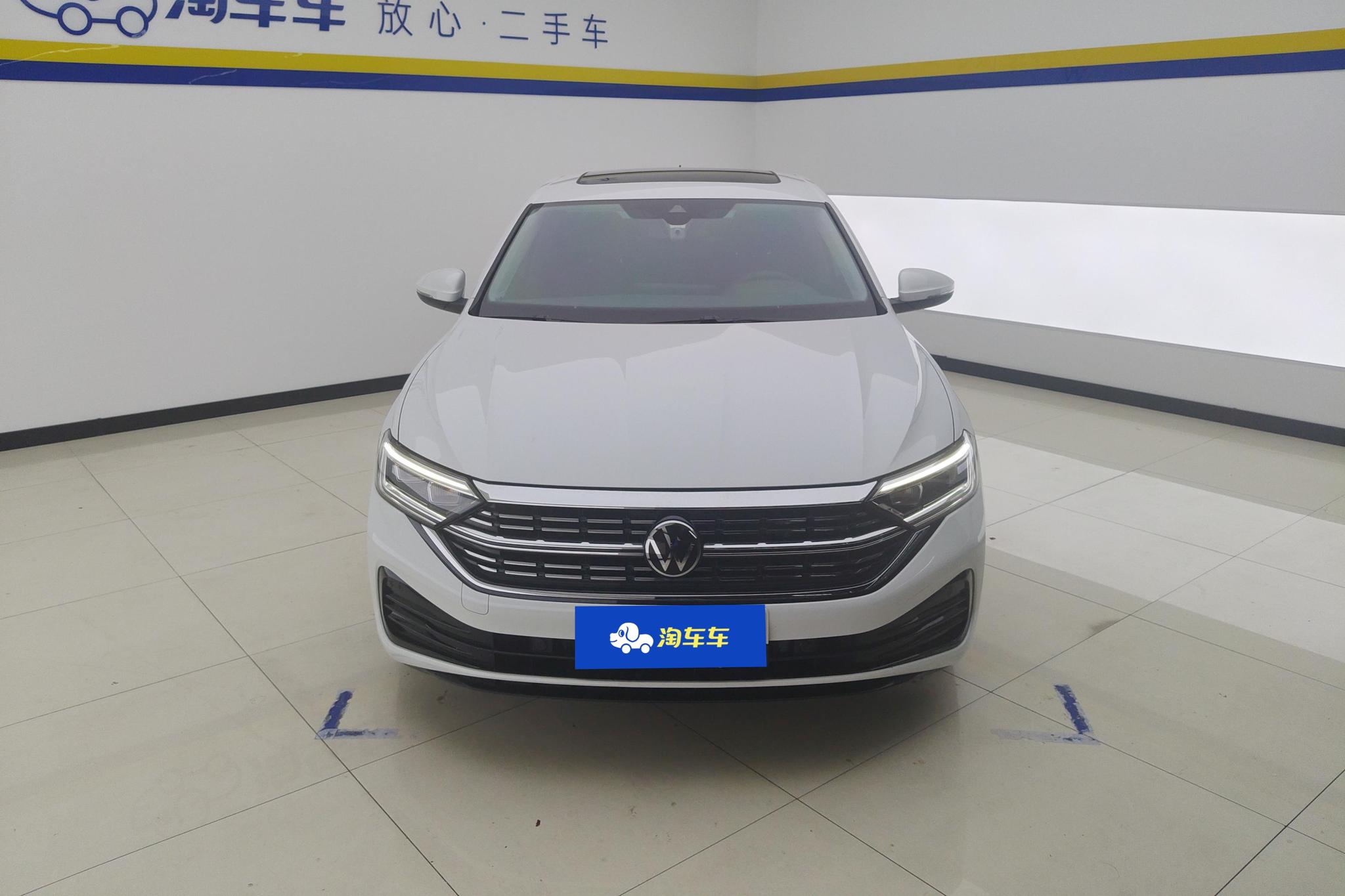 Volkswagen Sagitar 2023 300TSI DSG