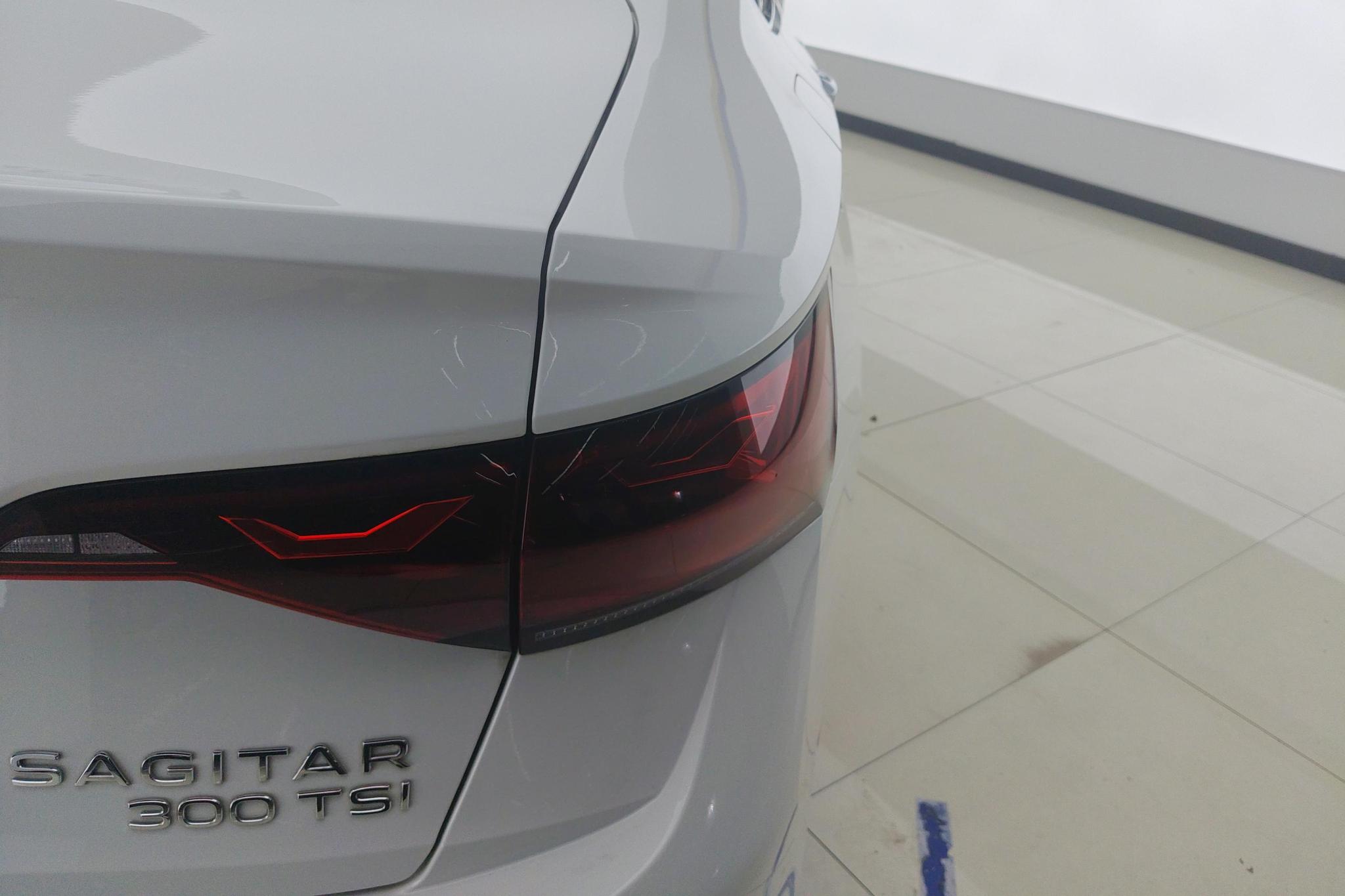 Volkswagen Sagitar 2023 300TSI DSG