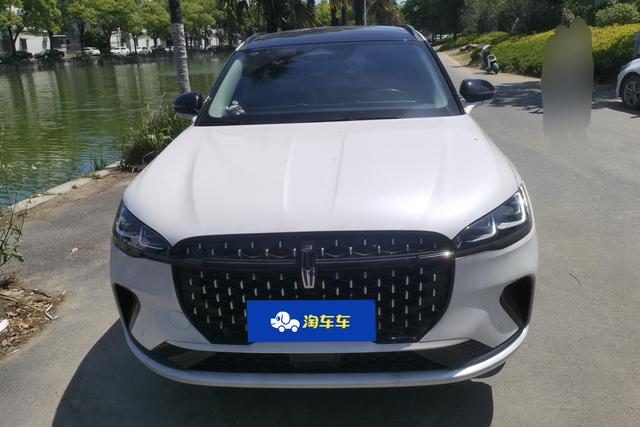 Lincoln Corsair 2024 1.5 T 2 WD Hybrid — фото 2