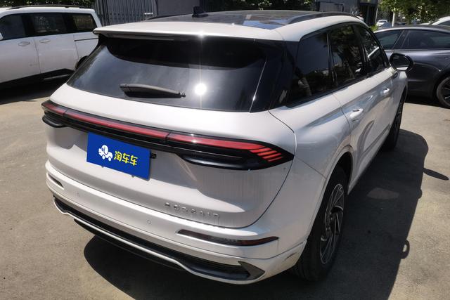 Lincoln Corsair 2024 1.5 T 2 WD Hybrid — фото 3