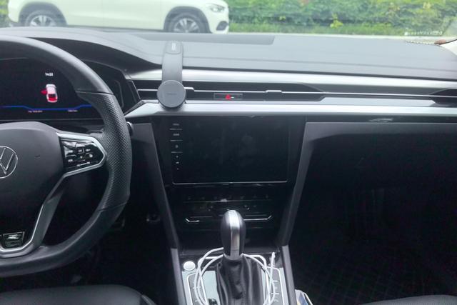 Volkswagen CC 2023 Белый из Китая, фото 5