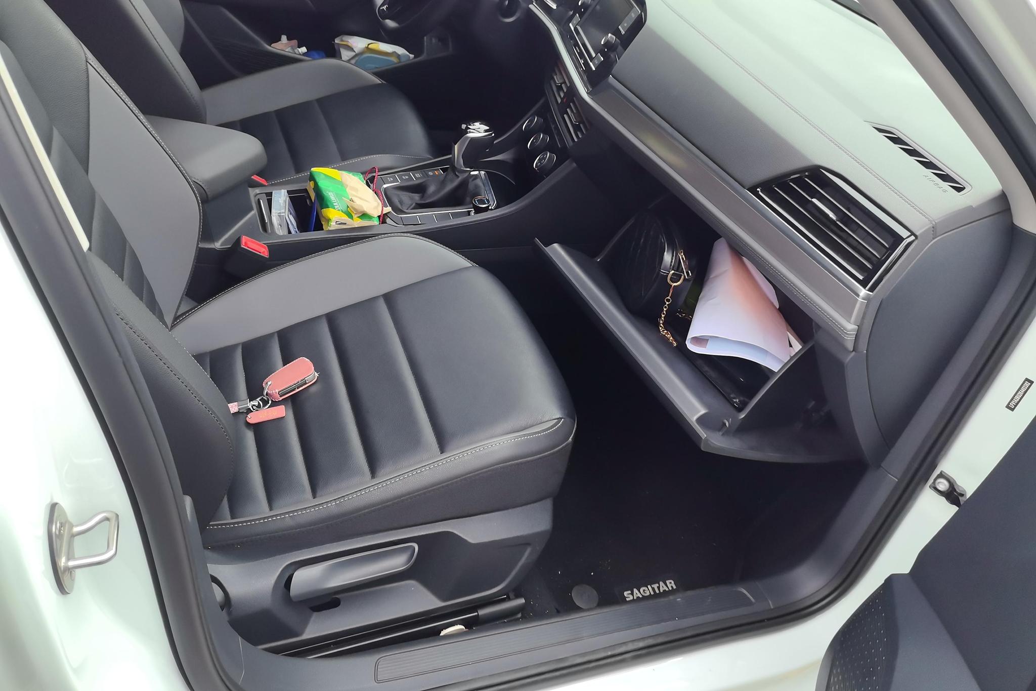 Volkswagen Sagitar 2019 200TSI DSG Comfort VI