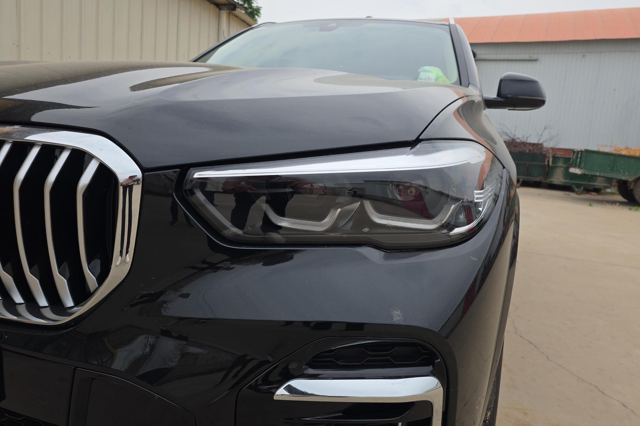 BMW X5 2022 xDrive 30Li M Sport