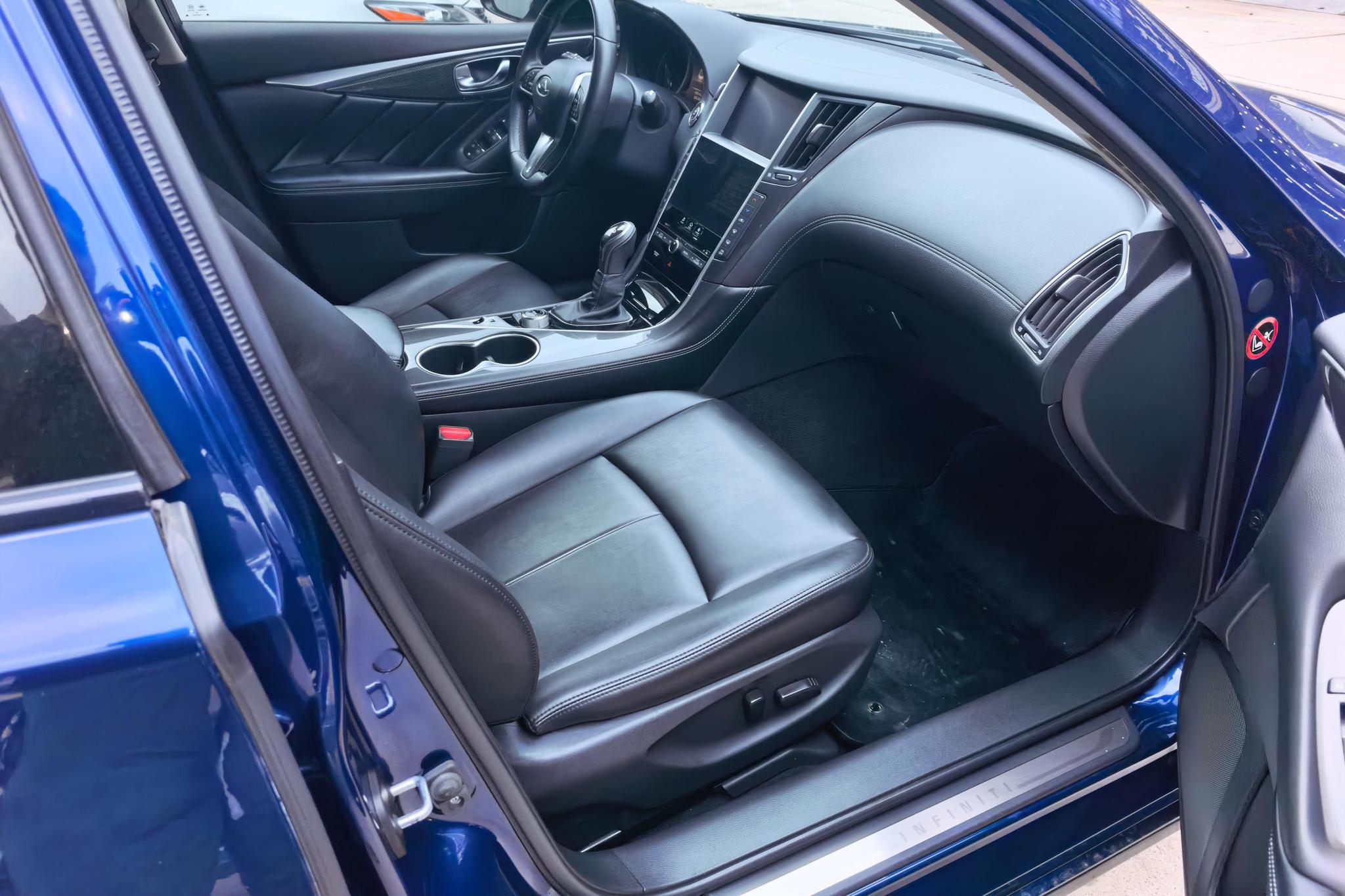 Infiniti Q50L 2018 2.0T Comfort VI
