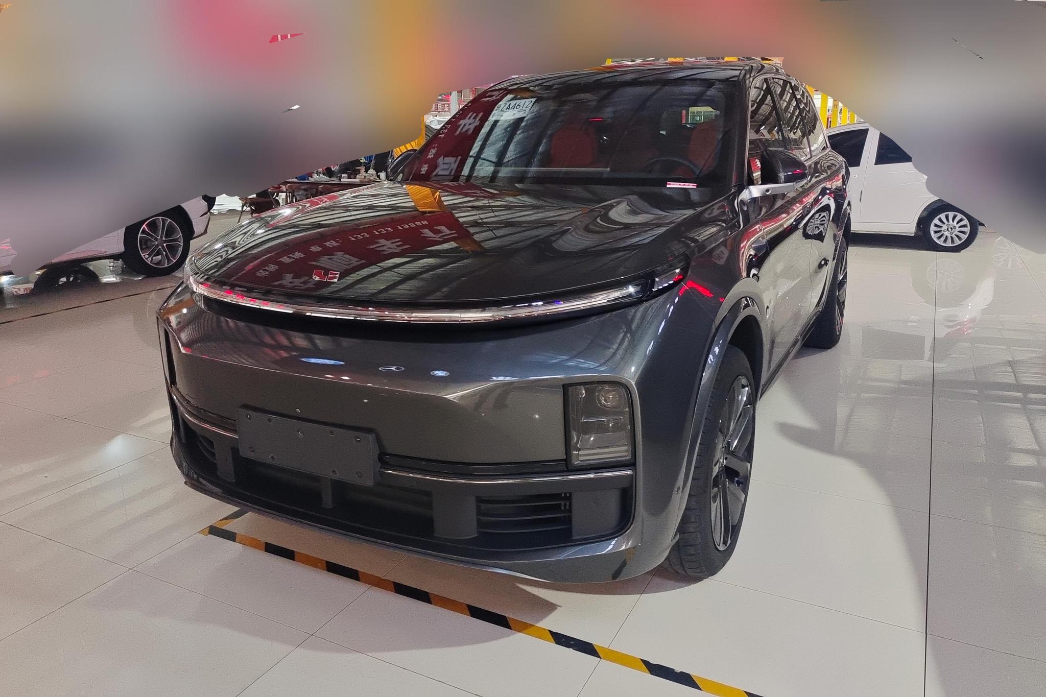 Li Auto L8